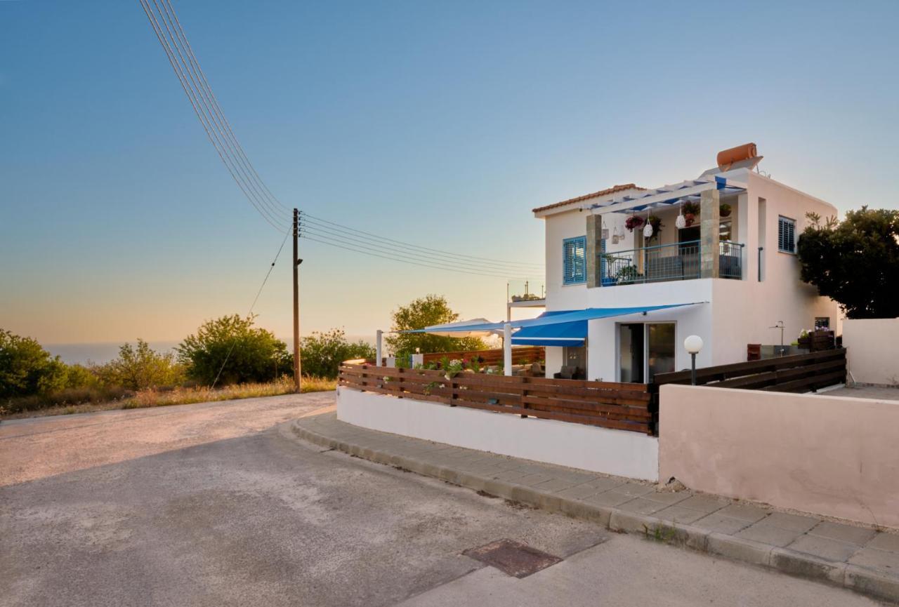 Villanelle Bed & Breakfast Welcomes Dog Lovers Only Тала Экстерьер фото